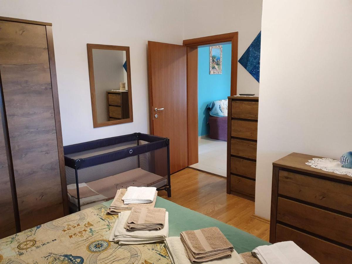 פירובאץ Apartments Vila Leona מראה חיצוני תמונה