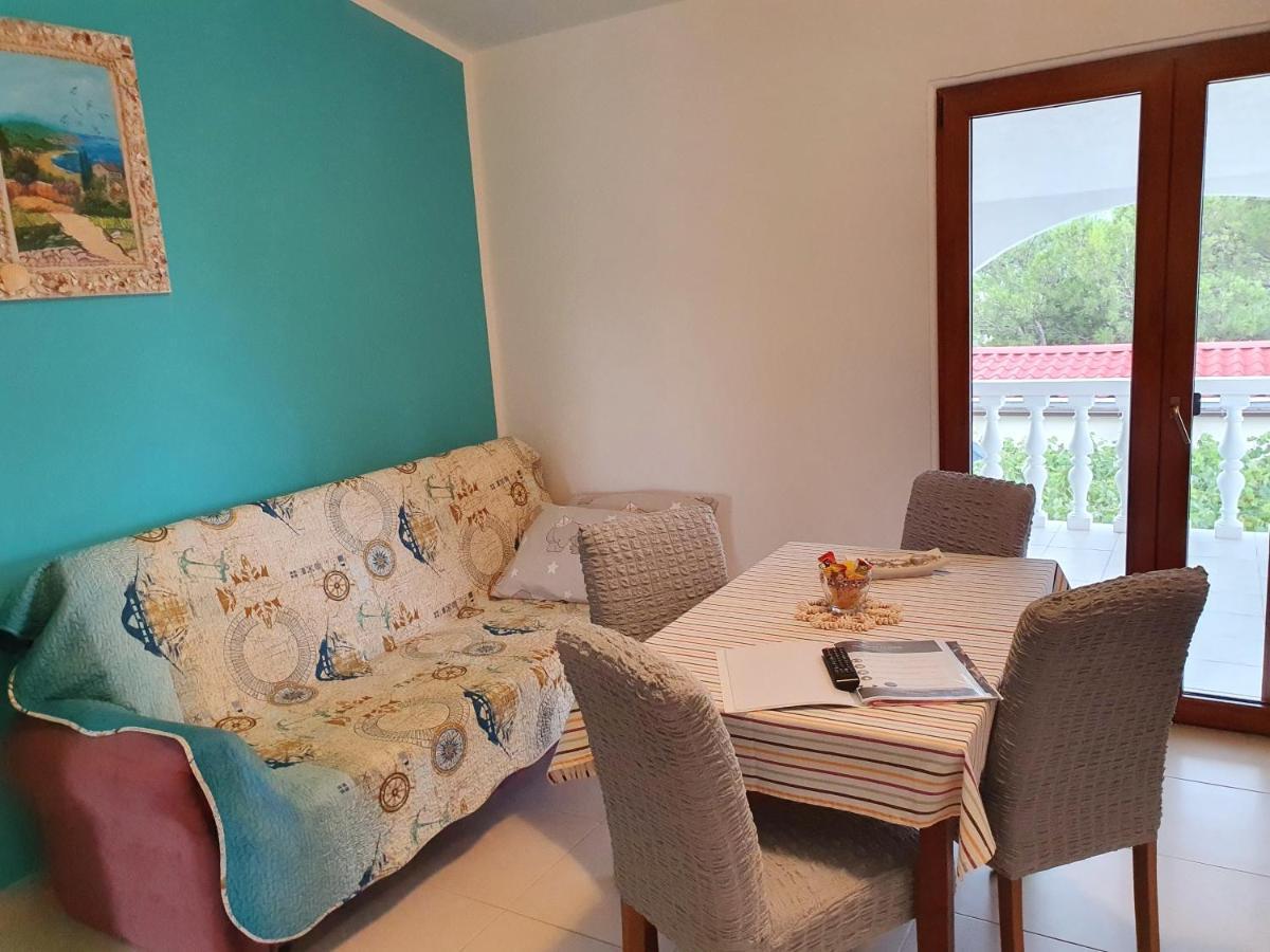 פירובאץ Apartments Vila Leona מראה חיצוני תמונה